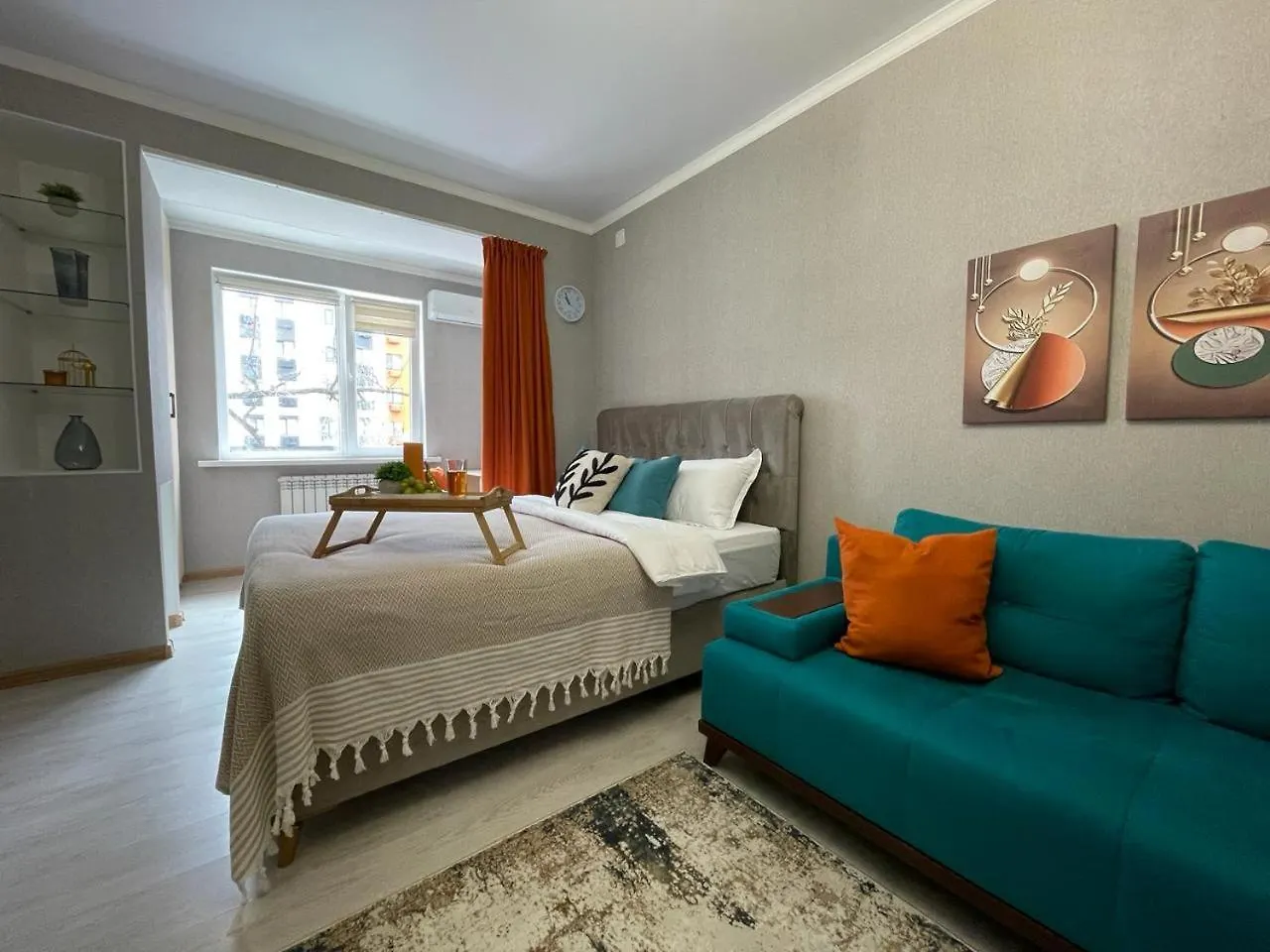 Апарт -Отель Жк Молодежный Из 20 Апартаментов В Центре Города Almaty Apartment