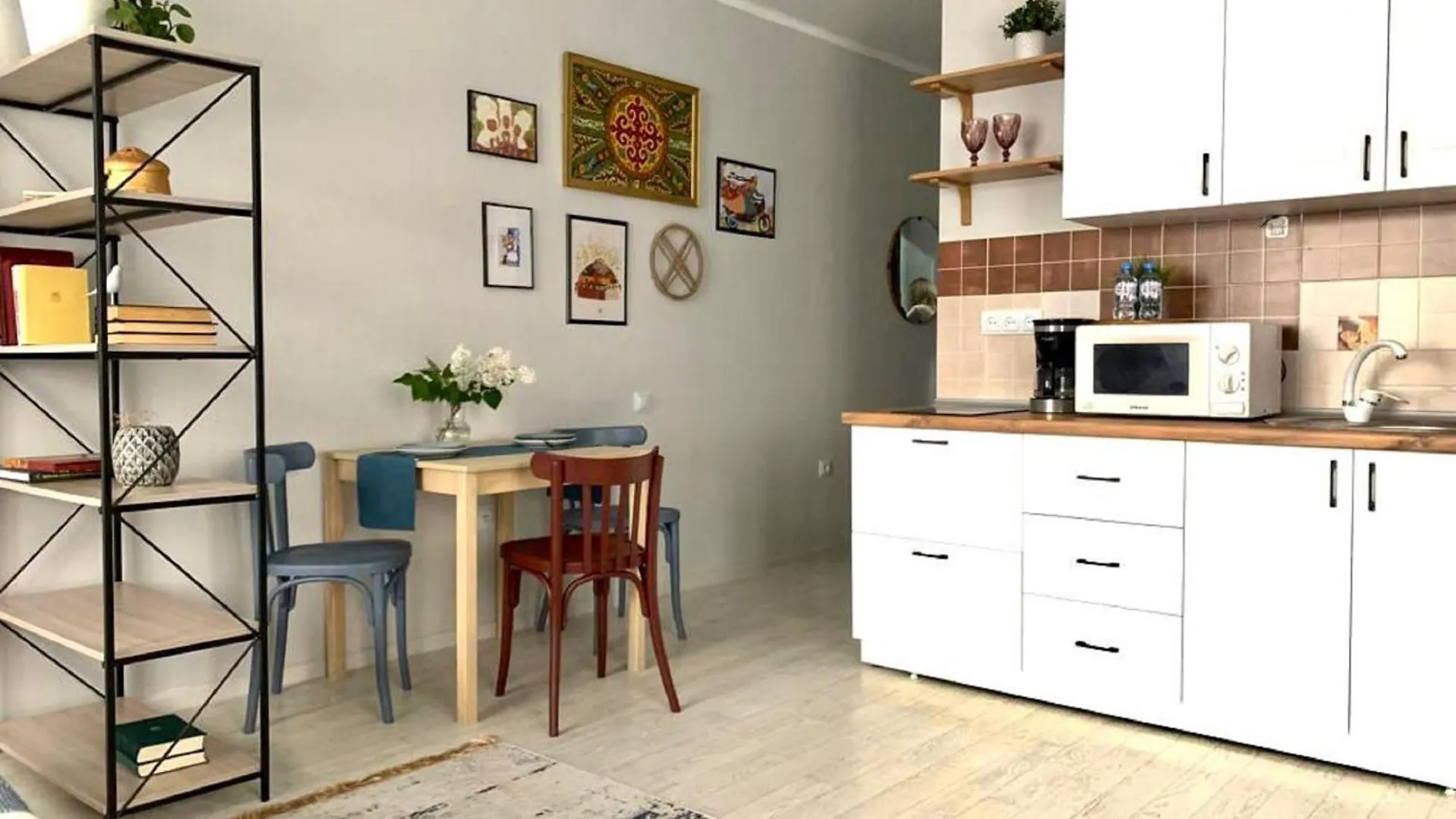 Apartment Апарт -Отель Жк Молодежный Из 20 Апартаментов В Центре Города Almaty Kazakhstan