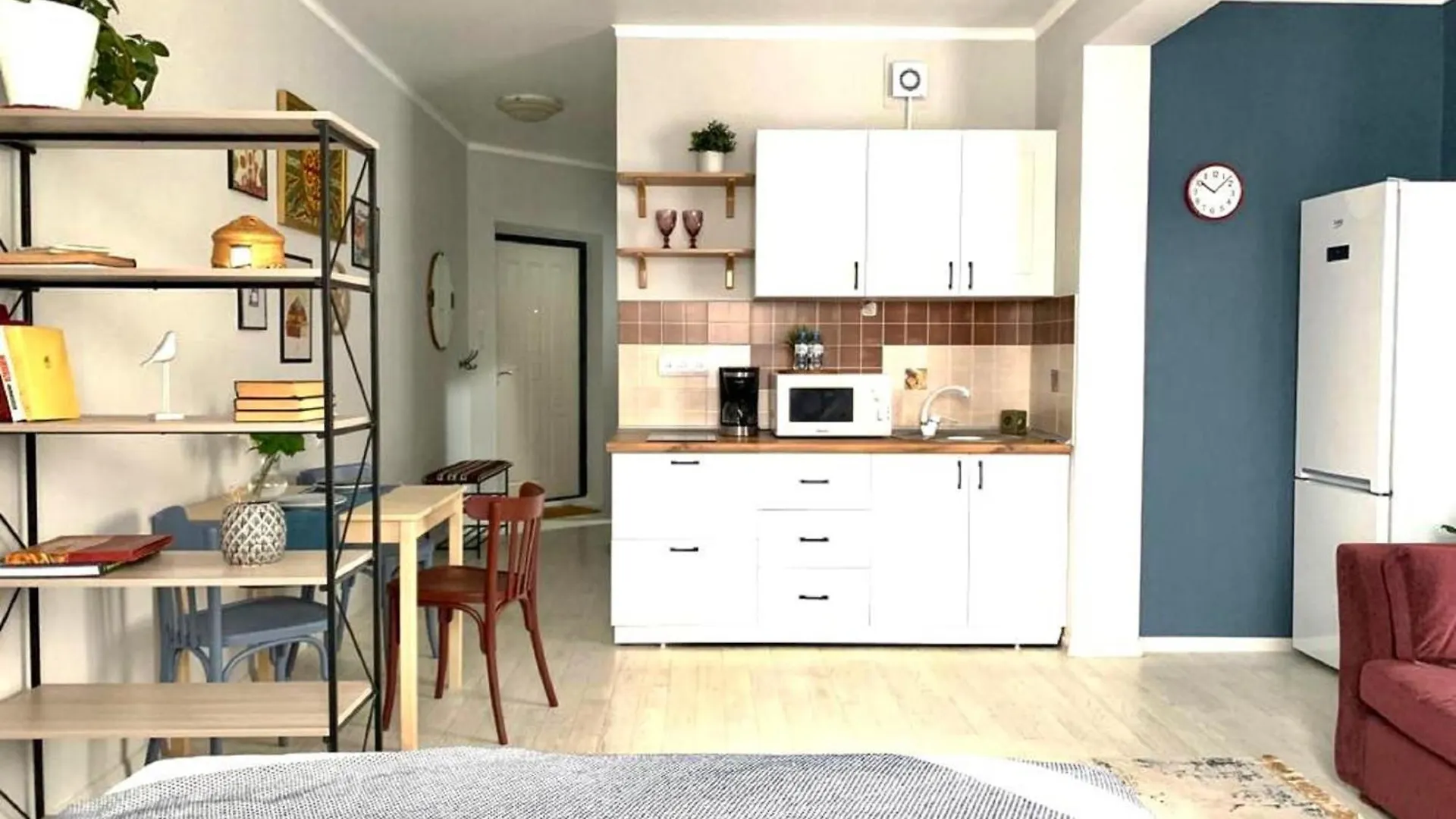 Апарт -Отель Жк Молодежный Из 20 Апартаментов В Центре Города Almaty Apartment
