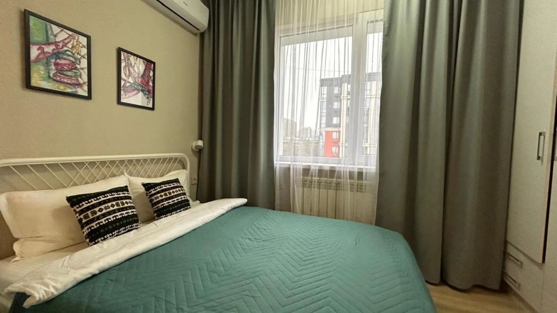 Apartment Апарт -Отель Жк Молодежный Из 20 Апартаментов В Центре Города Almaty