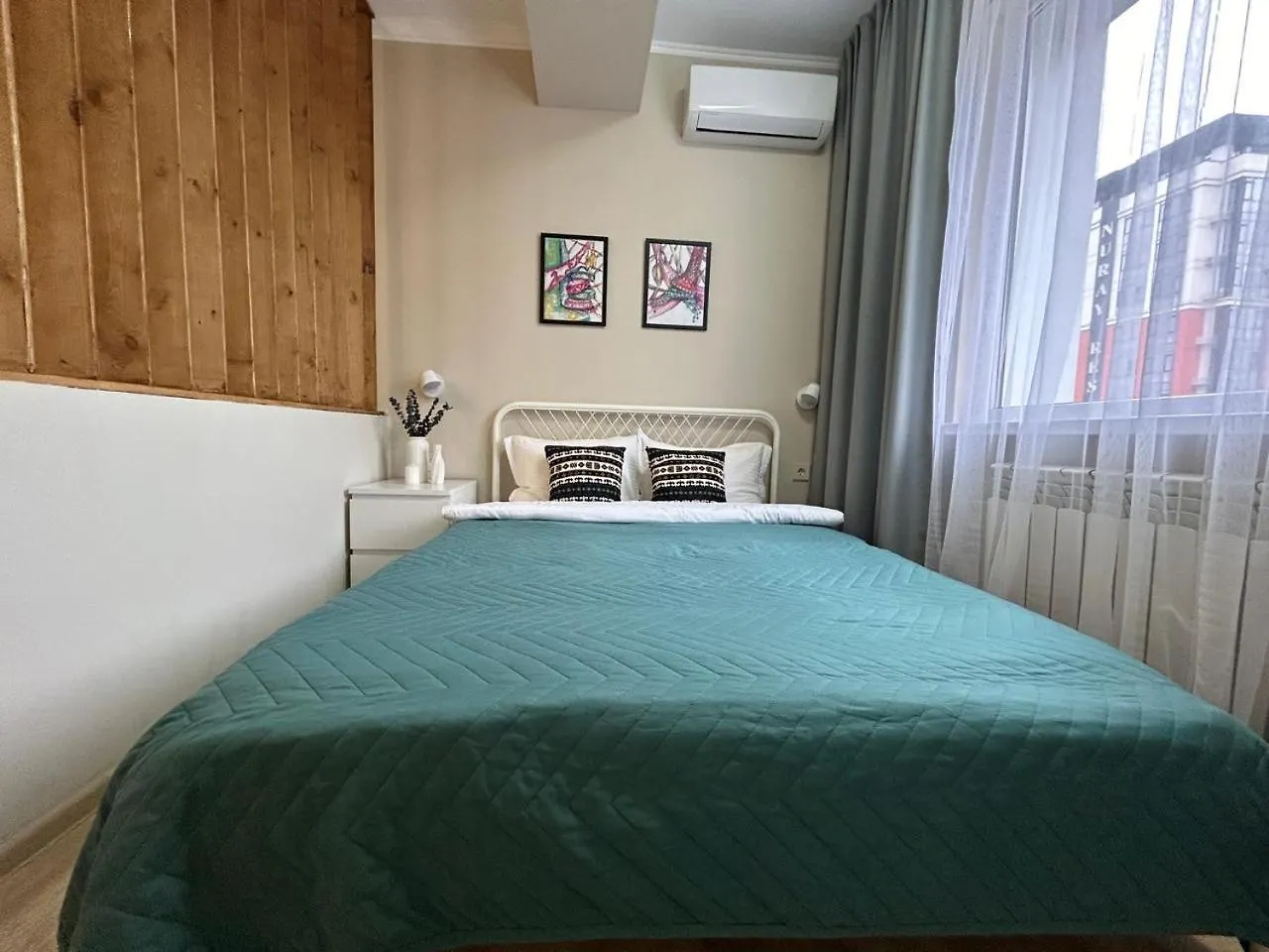 Apartment Апарт -Отель Жк Молодежный Из 20 Апартаментов В Центре Города Almaty